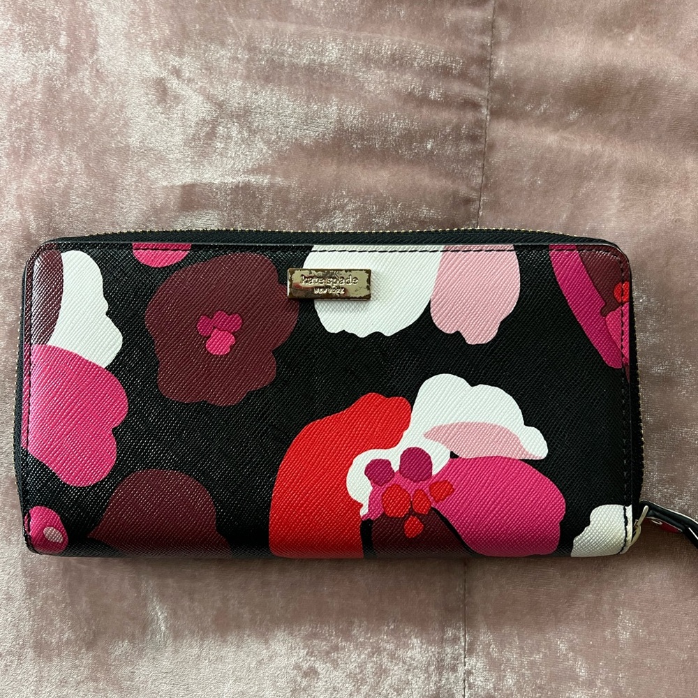 KATE SPADE Neda Wallet - Picture 2 of 6